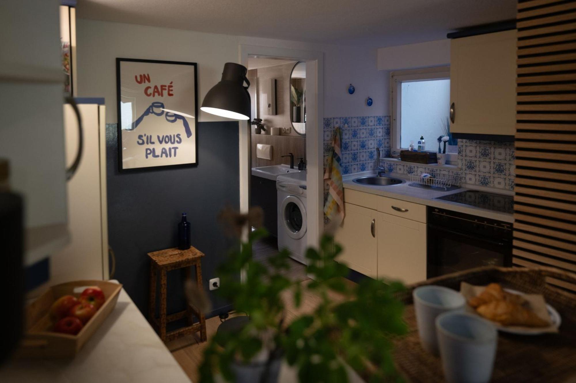 List Beach Apartment *